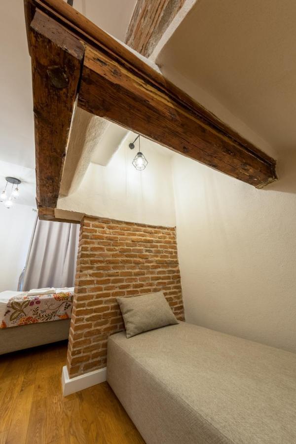 Rossmarkt Haus Hotel Brasov Ngoại thất bức ảnh